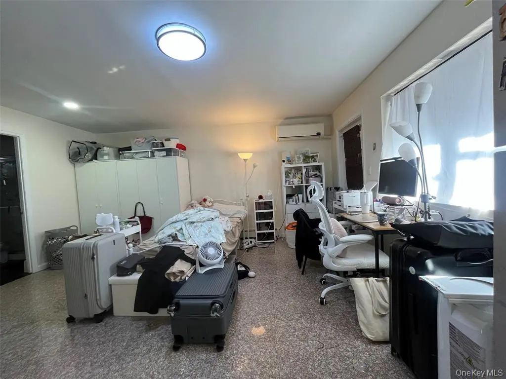 MLS#986947 Elmhurst 房源照片 2 / listing photo 2