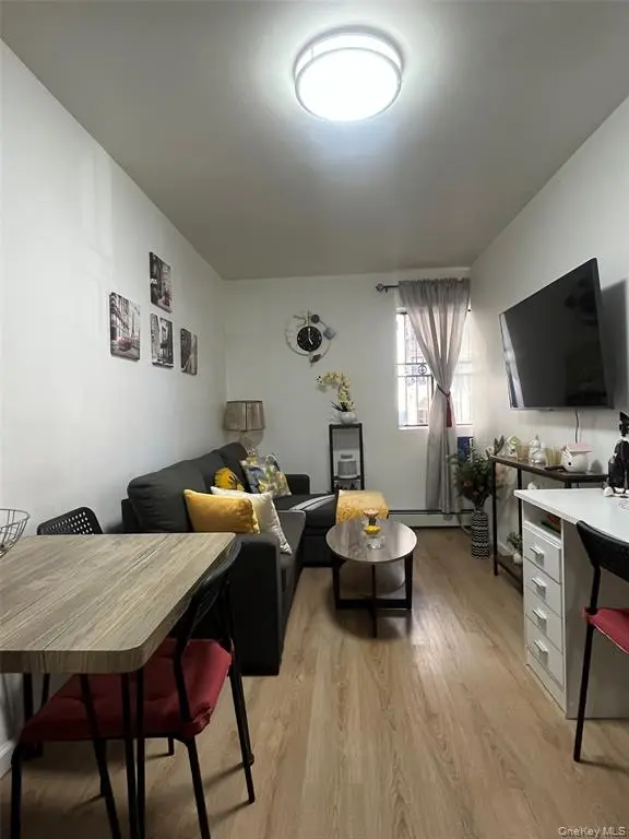 MLS#986947 Elmhurst 房源照片 4 / listing photo 4