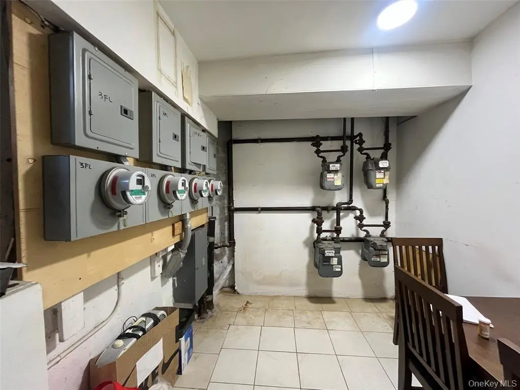 MLS#986947 Elmhurst 房源照片 8 / listing photo 8