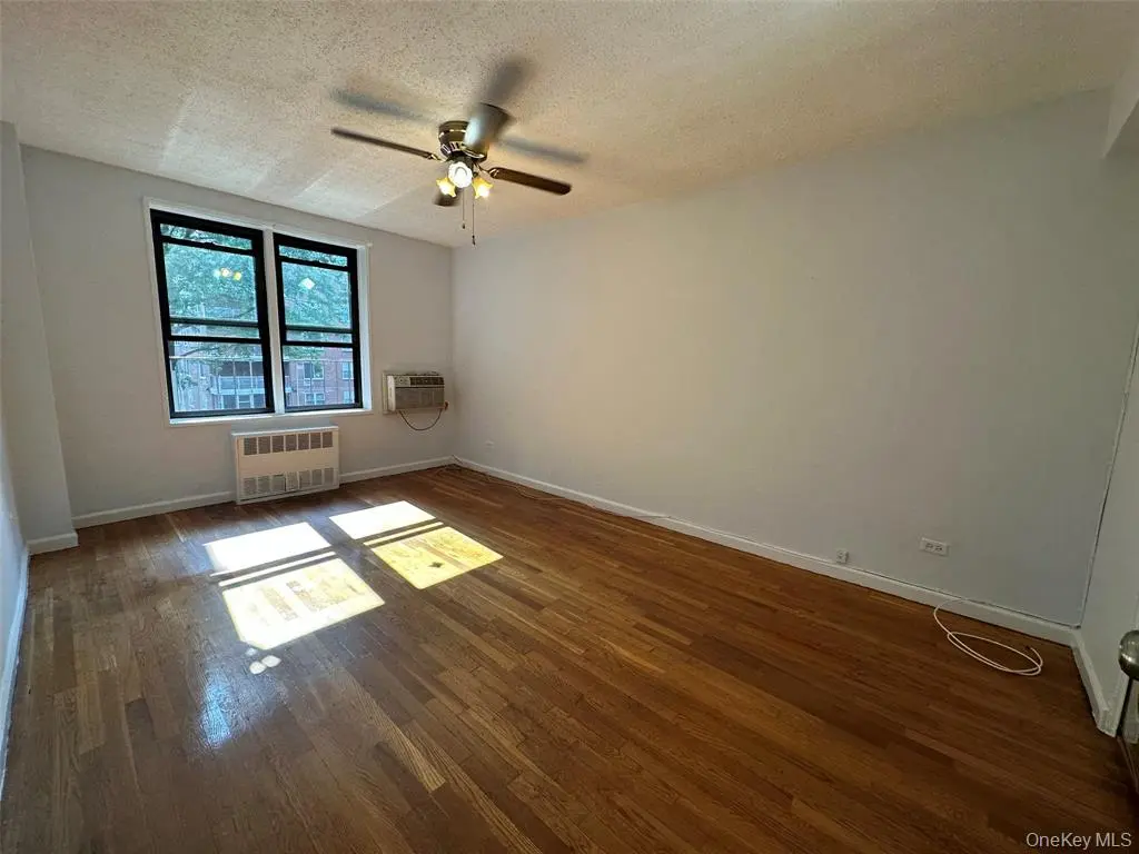 Elmhurst MLS#1032676 property listing photo 21