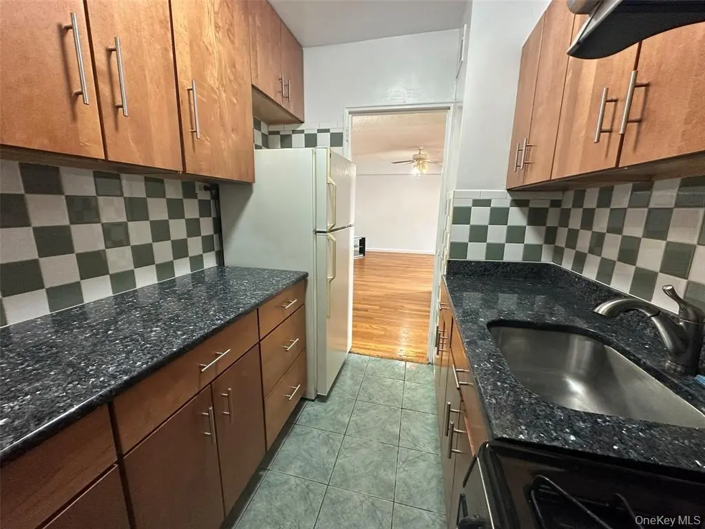 Elmhurst MLS#1032676 property listing photo 23