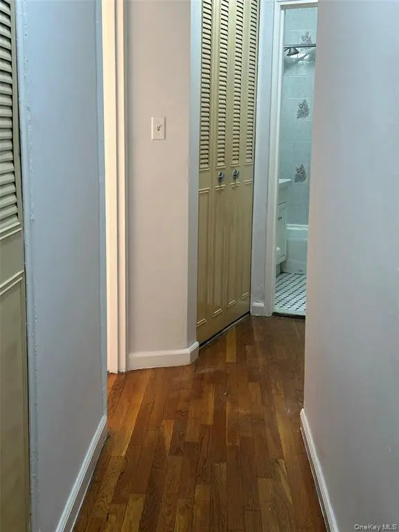 Elmhurst MLS#1032676 property listing photo 25