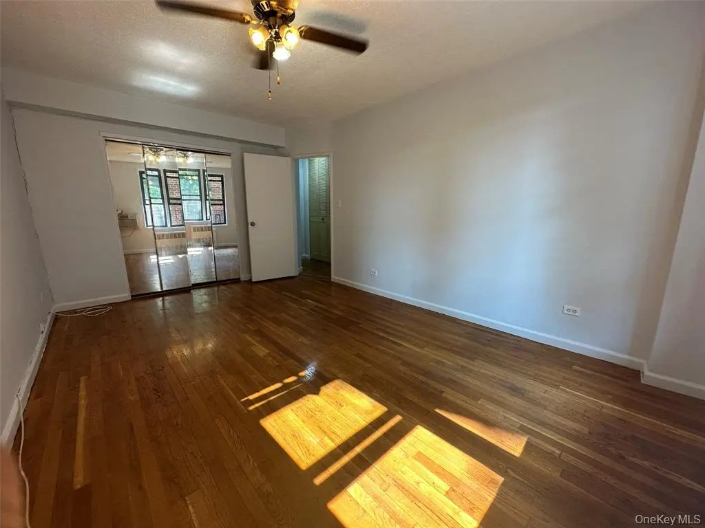 Elmhurst MLS#1032676 property listing photo 29