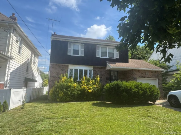 Floral Park MLS#1030717 property listing photo 1
