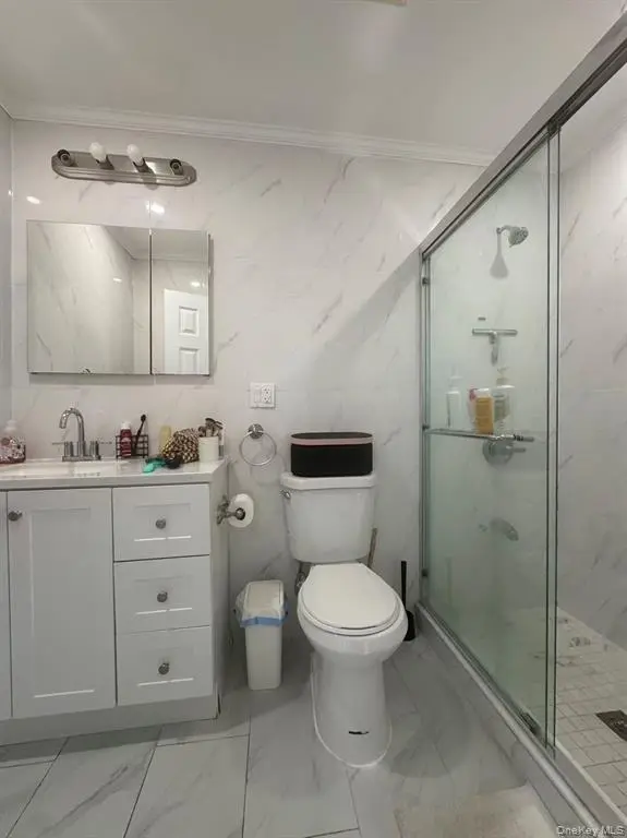 Floral Park MLS#1030717 property listing photo 2