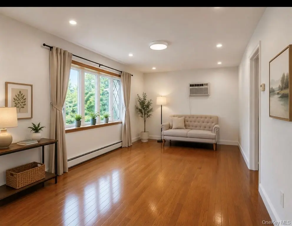 Floral Park MLS#1030717 property listing photo 5