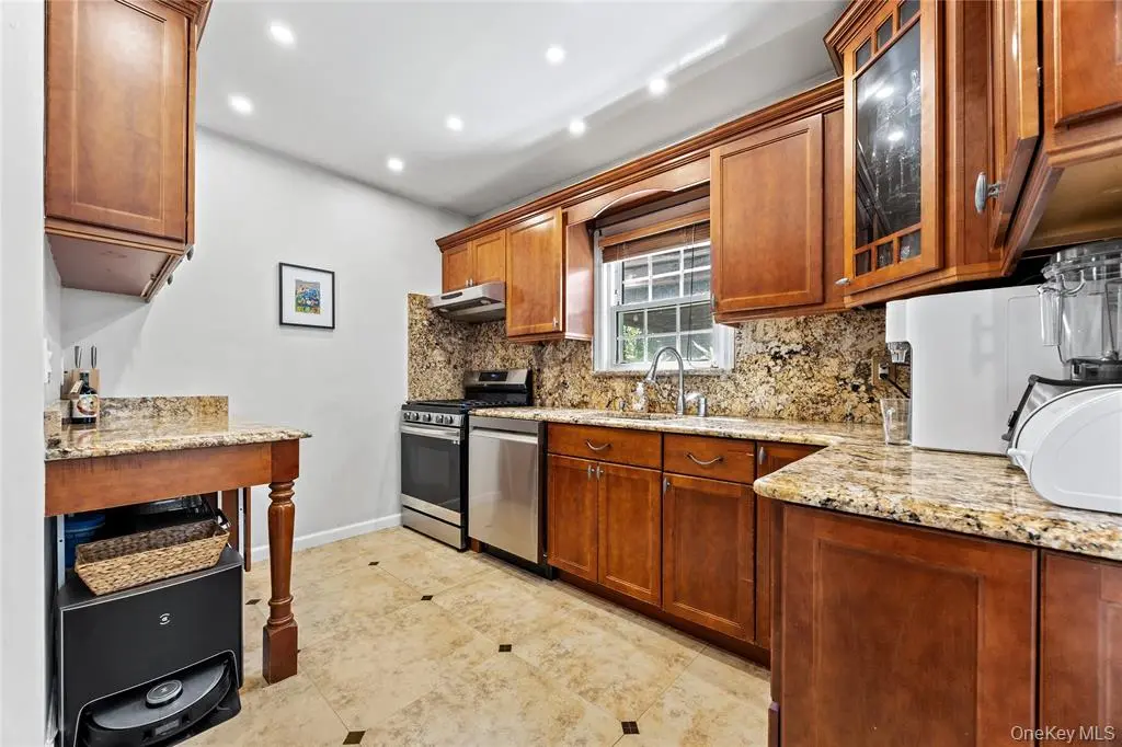 Floral Park MLS#1017856 property listing photo 7