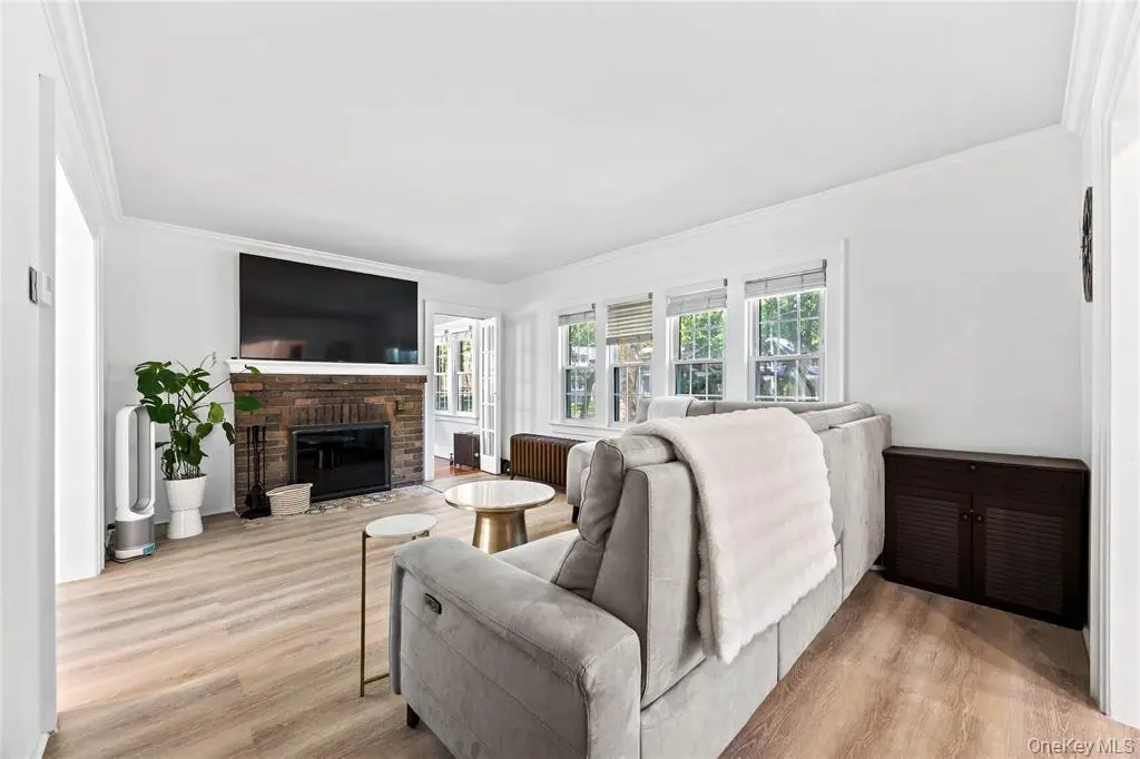 Floral Park MLS#1017856 property listing photo 9