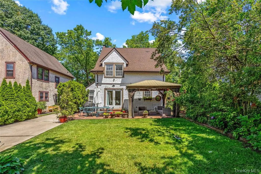 Floral Park MLS#1017856 property listing photo 16