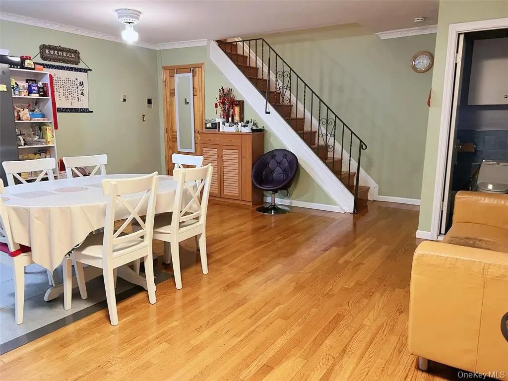 MLS#1041328 Flushing 房源照片 3 / listing photo 3