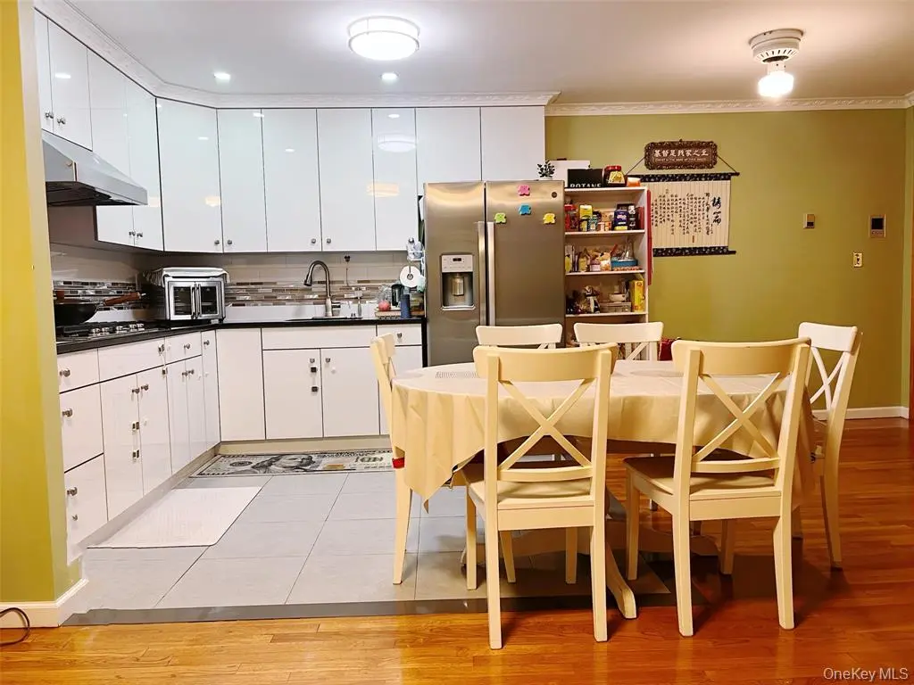 MLS#1041328 Flushing 房源照片 4 / listing photo 4