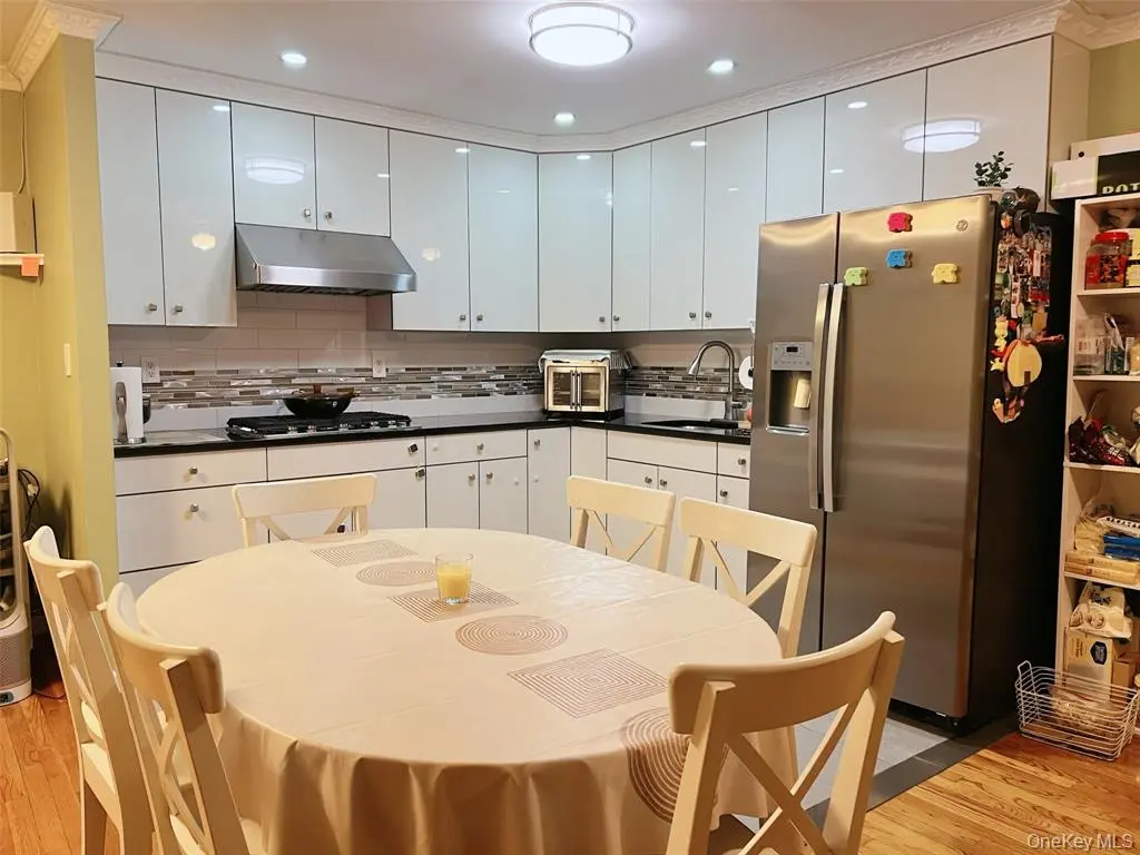 MLS#1041328 Flushing 房源照片 8 / listing photo 8