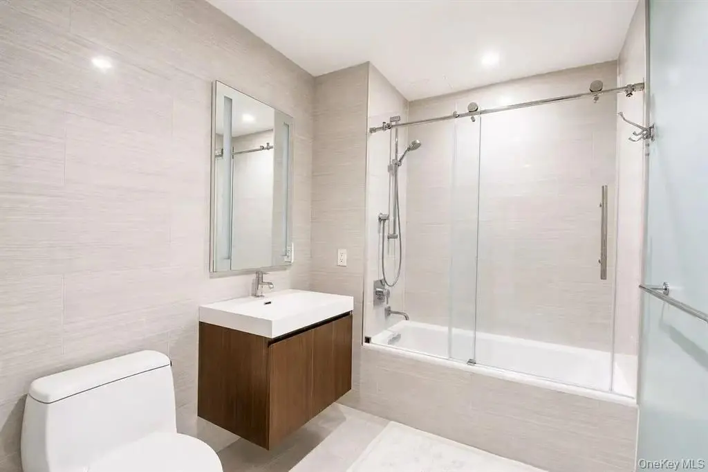 Flushing MLS#1005372 property listing photo 5