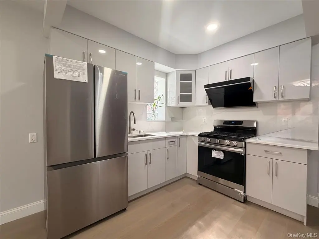 MLS#1005964 Flushing 房源照片 4 / listing photo 4