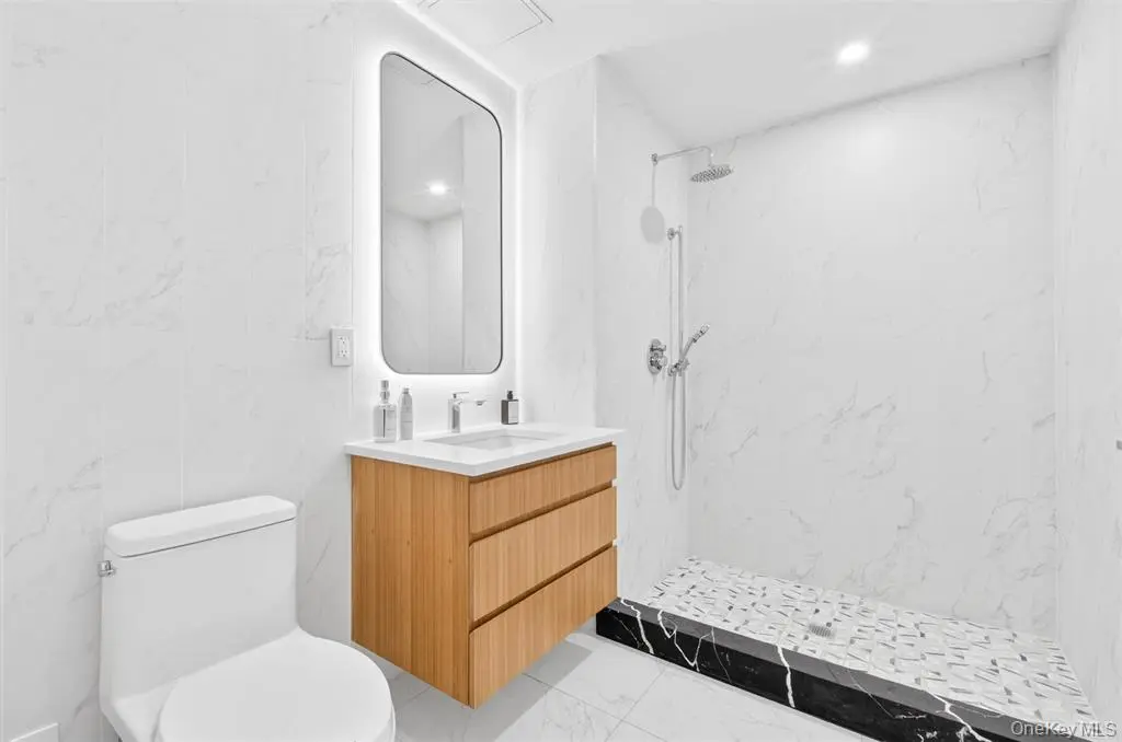 Flushing MLS#994332 property listing photo 22