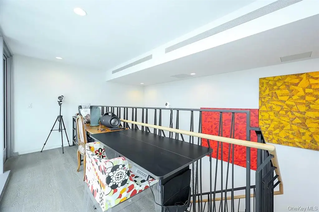 Flushing MLS#1013210 property listing photo 5