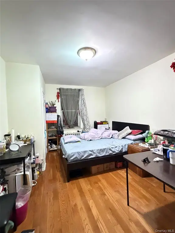 Flushing MLS#945454 property listing photo 4