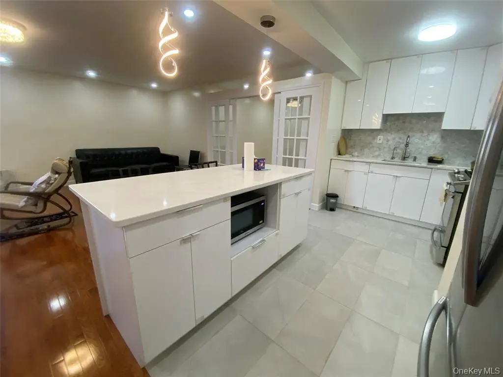Flushing MLS#1007468 property listing photo 15
