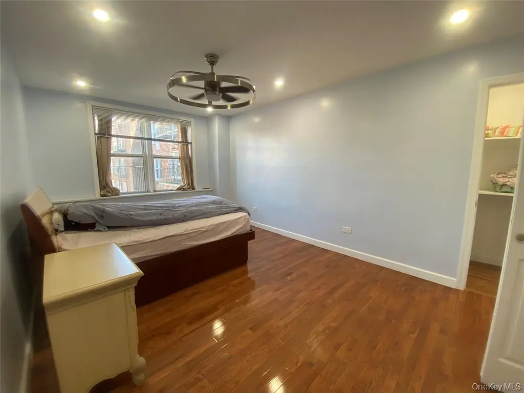 Flushing MLS#1007468 property listing photo 19