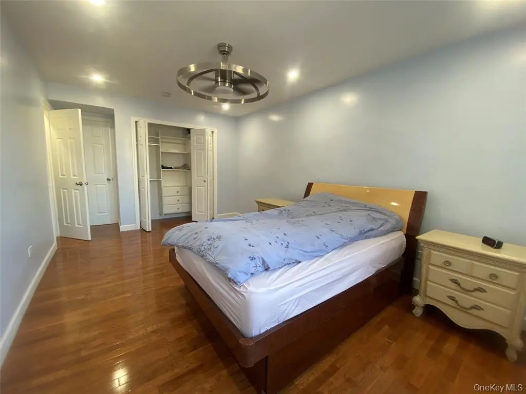 Flushing MLS#1007468 property listing photo 20