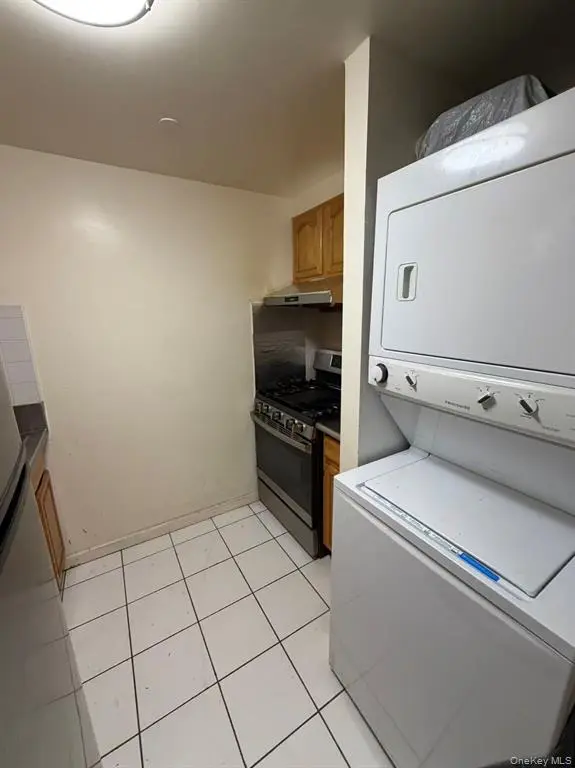 Flushing MLS#1012501 property listing photo 4
