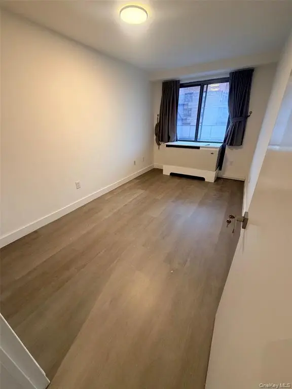 Flushing MLS#1005884 property listing photo 10