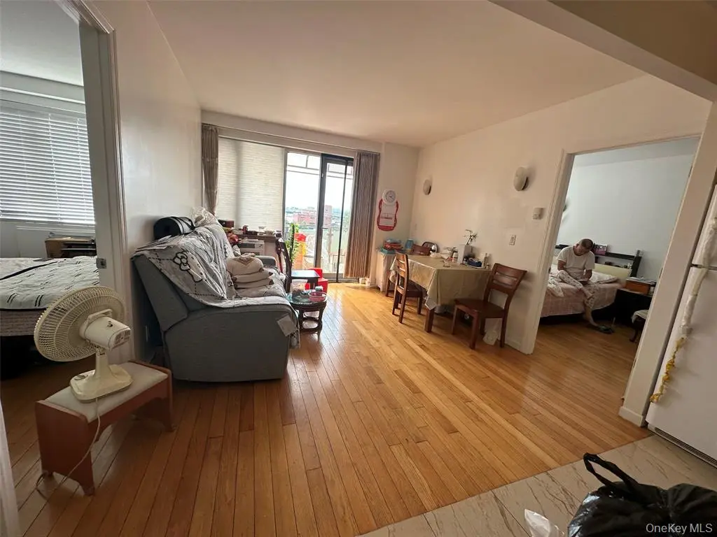 Flushing MLS#1009417 property listing photo 7