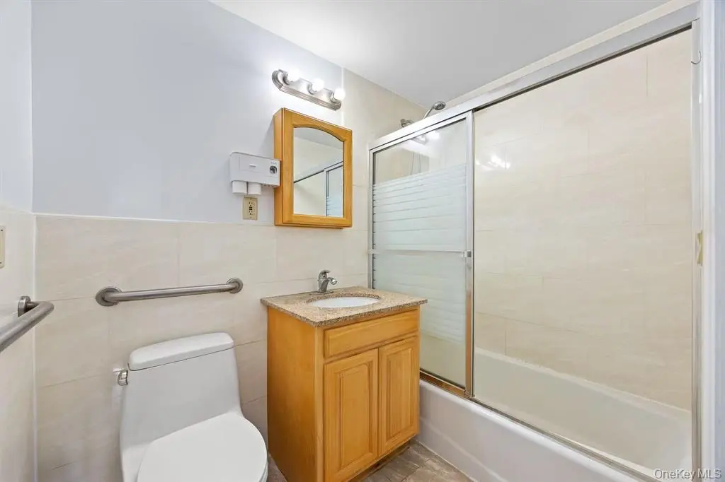 Flushing MLS#1024695 property listing photo 15