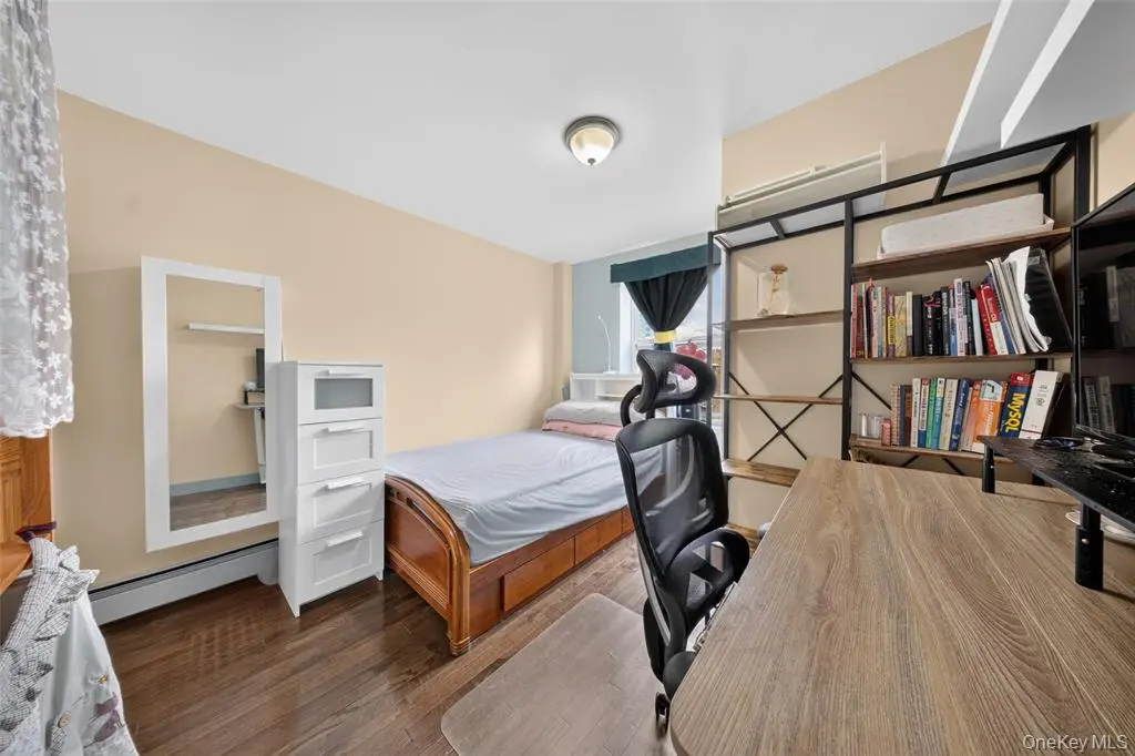 Flushing MLS#1038301 property listing photo 5