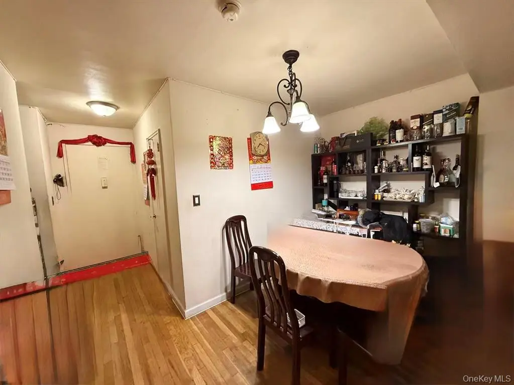 Flushing MLS#1005348 property listing photo 3