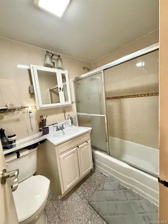 Flushing MLS#1005348 property listing photo 5