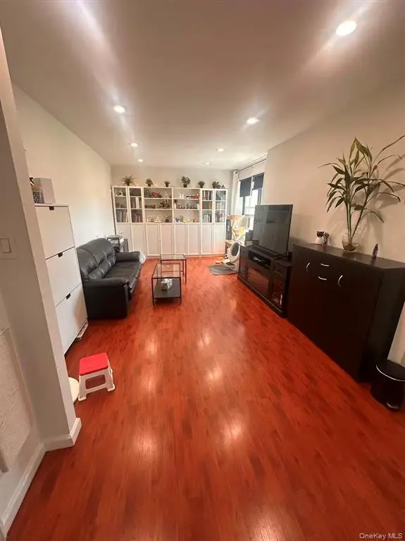 Flushing MLS#1002021 property listing photo 1