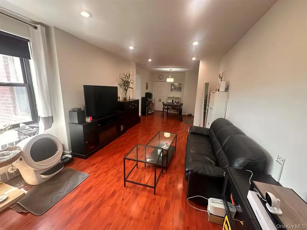 Flushing MLS#1002021 property listing photo 2