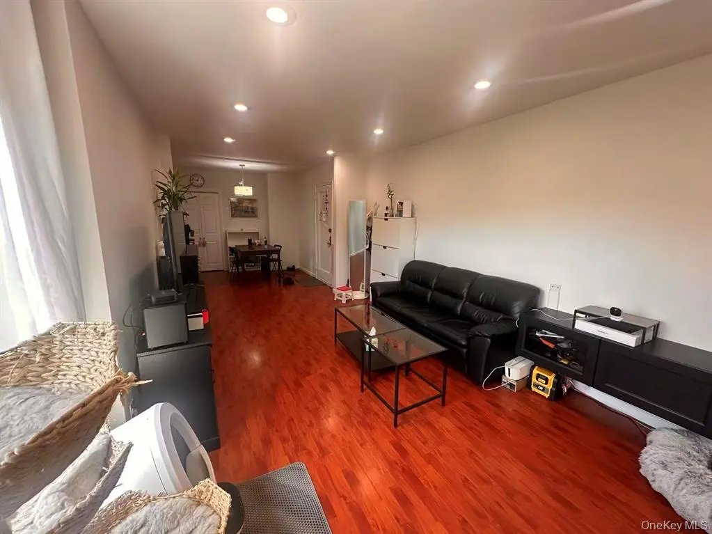 Flushing MLS#1002021 property listing photo 3