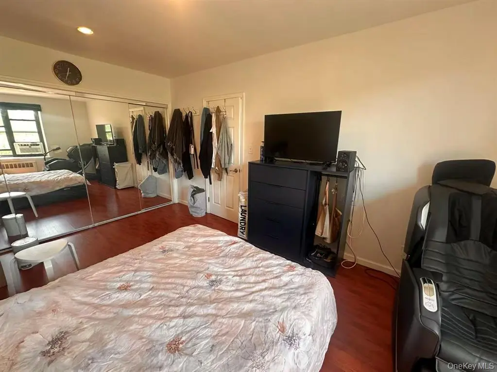 Flushing MLS#1002021 property listing photo 14