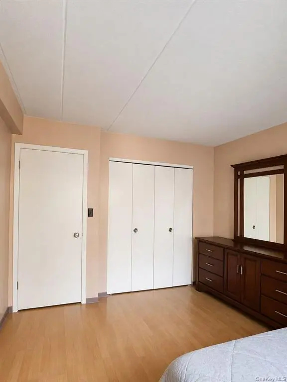 Flushing MLS#1024697 property listing photo 8