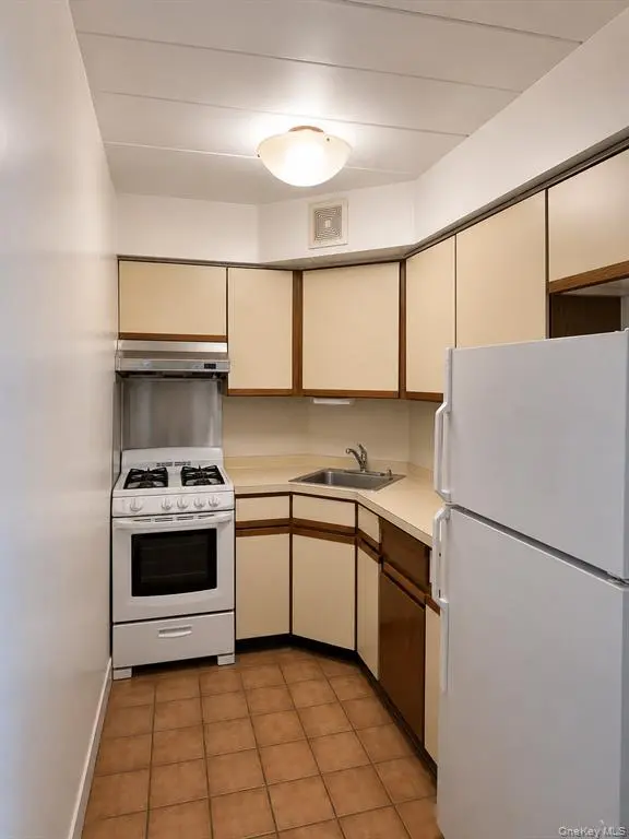 Flushing MLS#1024697 property listing photo 10