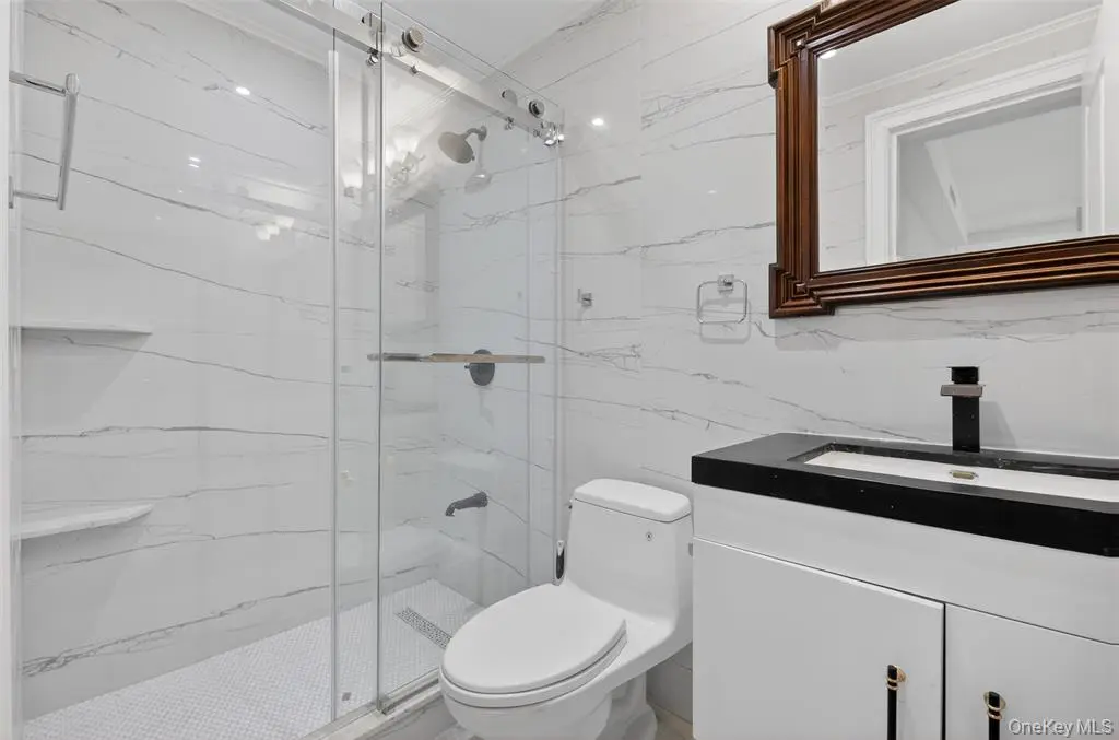 Flushing MLS#983556 property listing photo 29