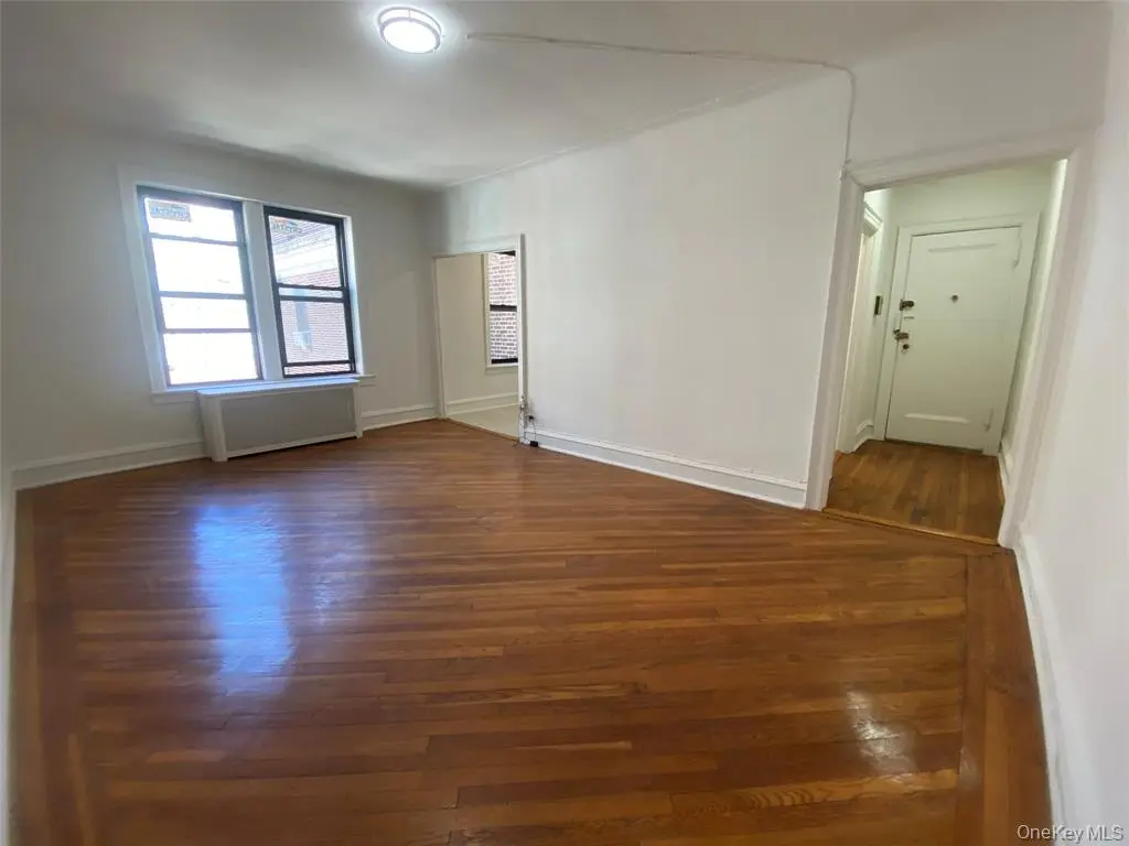 Flushing MLS#1009410 property listing photo 6