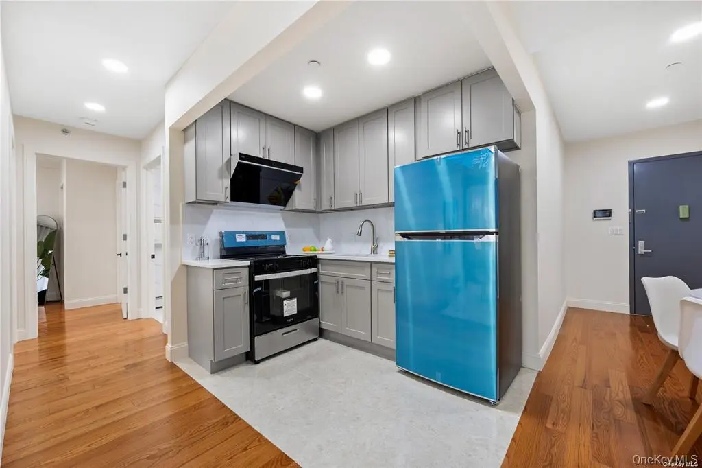 Flushing MLS#998061 property listing photo 5