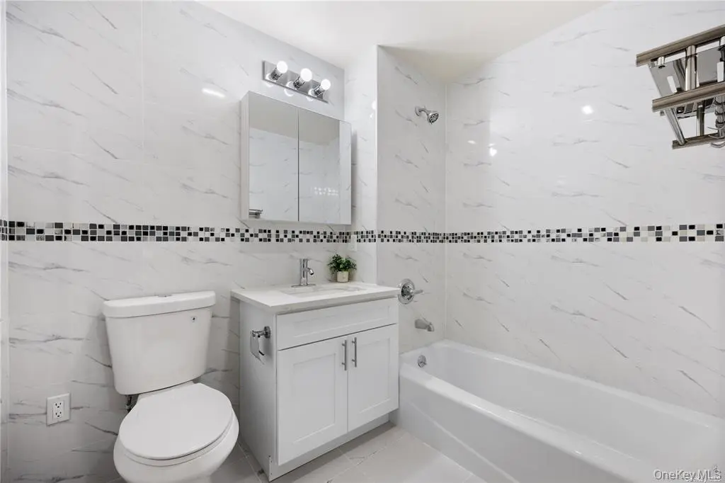 Flushing MLS#998061 property listing photo 29