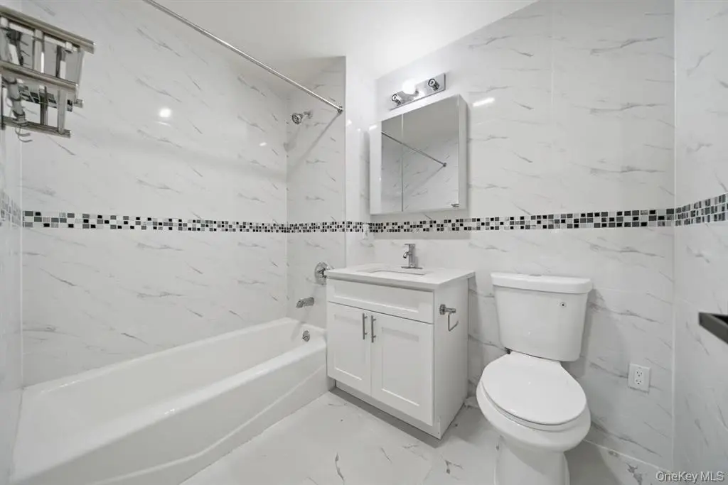 Flushing MLS#1018612 property listing photo 10
