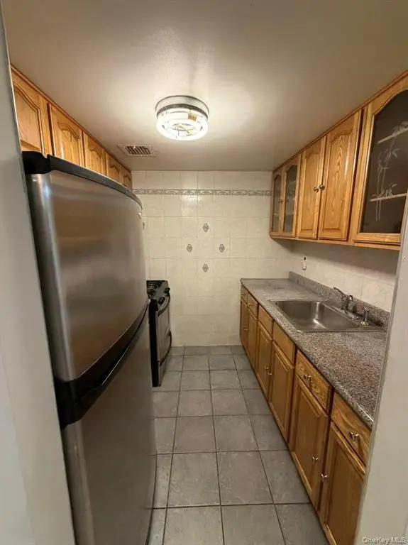 Flushing MLS#1025817 property listing photo 4