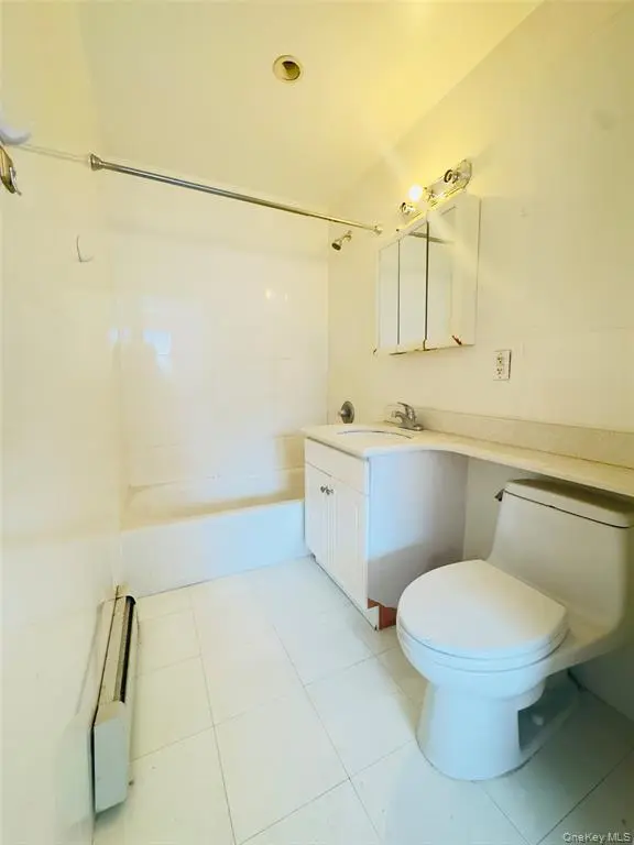 Flushing MLS#1034726 property listing photo 4