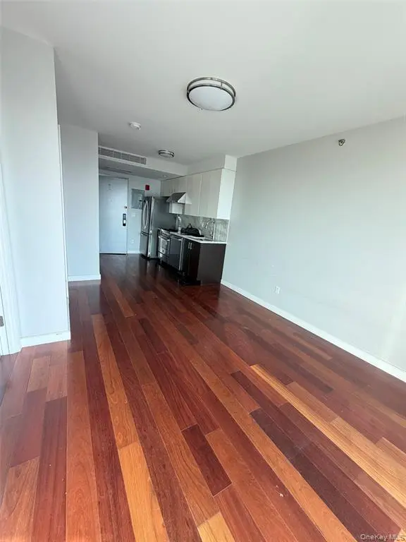 Flushing MLS#1033176 property listing photo 5