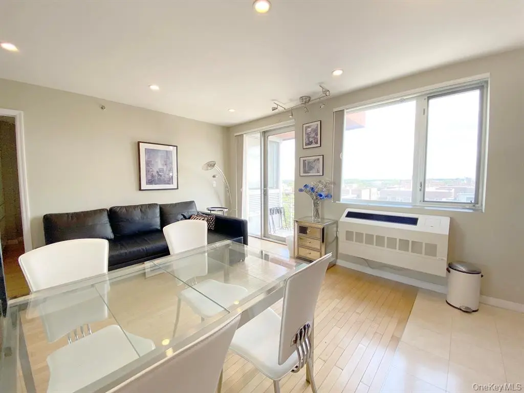Flushing MLS#1008820 property listing photo 4