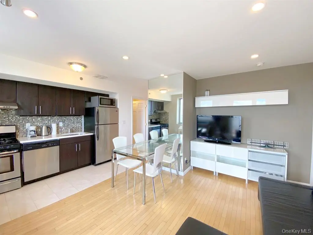 Flushing MLS#1008820 property listing photo 6