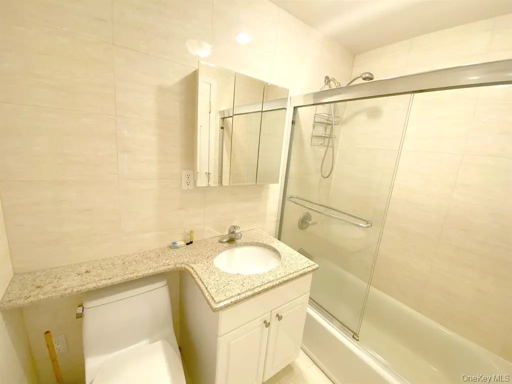 Flushing MLS#1008820 property listing photo 13