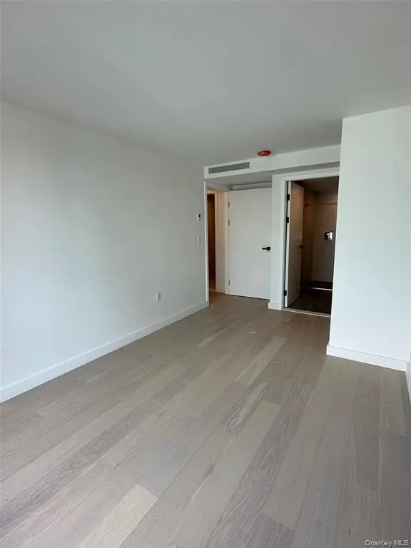 Flushing MLS#1024803 property listing photo 10