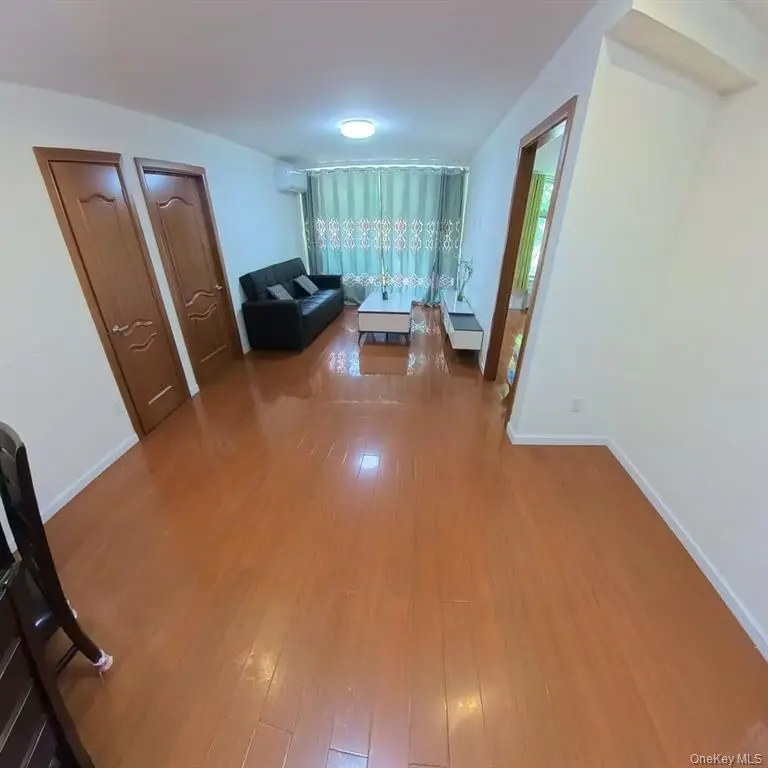 Flushing MLS#1040882 property listing photo 8